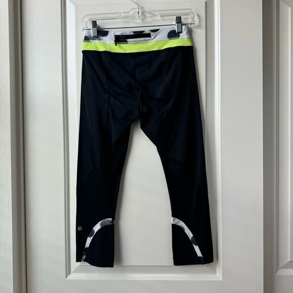 Lululemon Legging Crop Black Green 6 - Picture 1 of 13